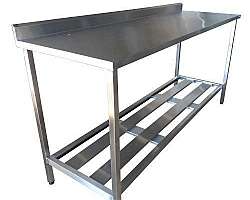 Mesa com pia inox