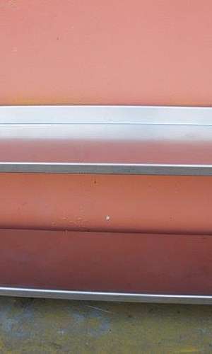 Mesa bancada em aço inox Mesa bancada em aço inox